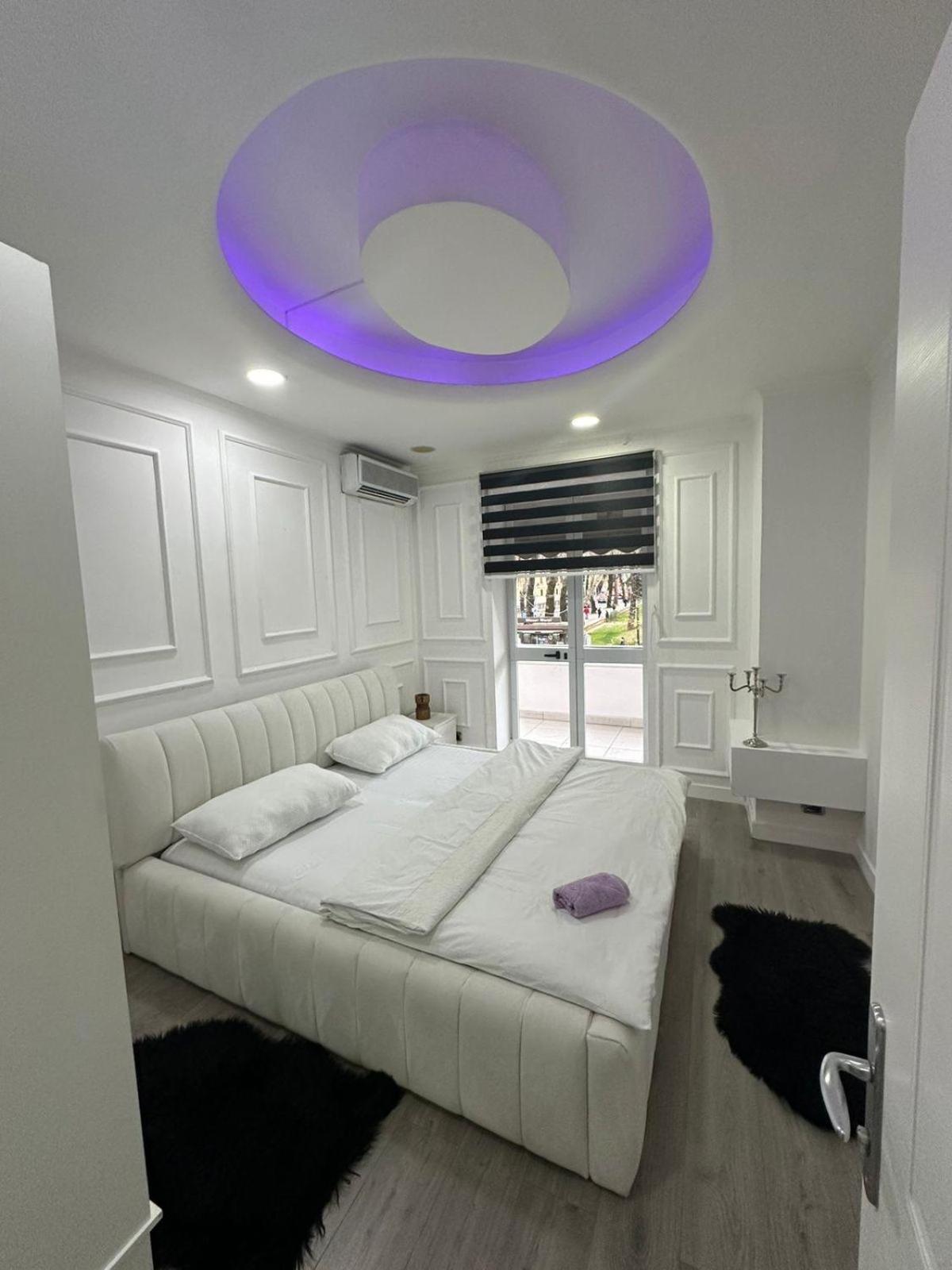 Park View Central Apartment Tiranë Ngoại thất bức ảnh
