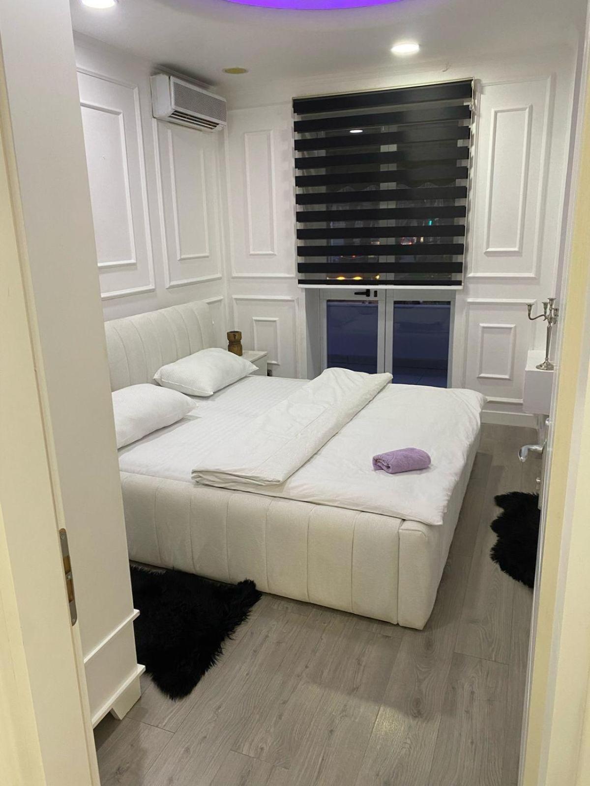 Park View Central Apartment Tiranë Ngoại thất bức ảnh